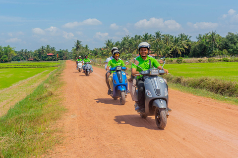 Phnom Penh: Silk Island Vespa Tour with Cooking Class