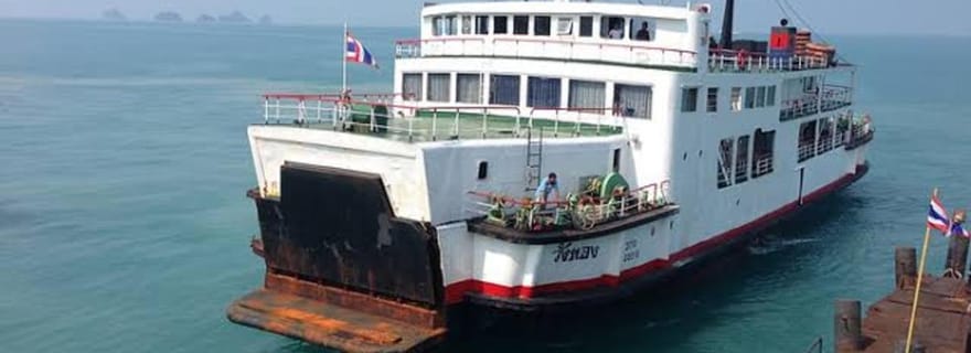 Koh Samui : Ferry et transfert en van vers Phuket