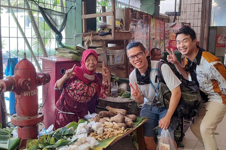 Yogyakarta: clase de cocina con visita al mercado y servicio de recogida del hotelClase de cocina con servicio de recogida del hotel