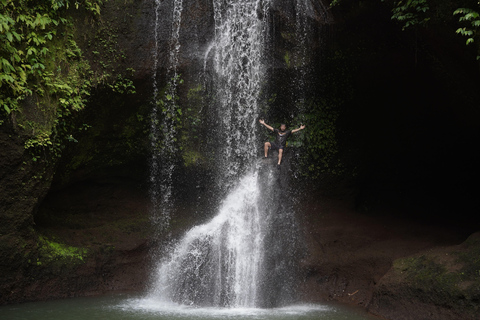 Ubud: Lost Temple Challenge and Secret Waterfalls