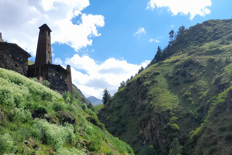 Tbilisi: 3-Day Tusheti 4x4 Jeep Tour with Guesthouse Stay