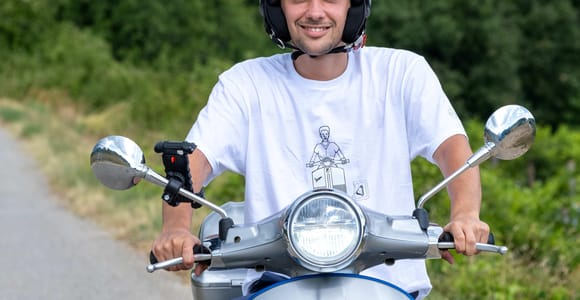 4-hour electric Vespa tour in Florence, explore Fiesole and its surroundings