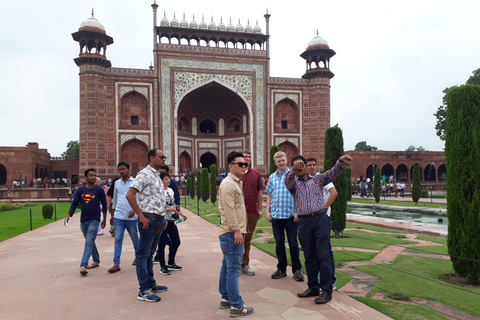 泰姬陵与阿格拉堡之旅（含标志性摄影环节）探索泰姬陵（仅限导览）