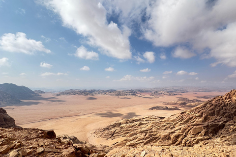 Wadi Rum: Full Day Jeep Sunset Tour with Lunch