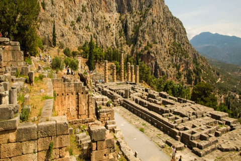 Delphi:Oracle & Ancient Wonders Private Day Tour from Athens