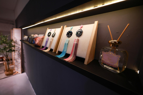 Seoul: Mother-of-Pearl Jewelry Workshop in Myeong-dong Option B: Wearable Memory (Hanbok Accessory)