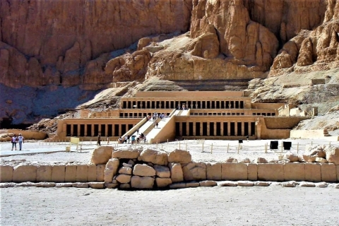 Safaga : Les points forts de Louxor, la tombe du roi Tut et l'excursion en bateau sur le NilSafaga : Excursion privée à Louxor, tombeau du roi Tut et Nil