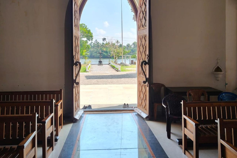 Kochi: Kadamakkudy, Cathedral & Water Metro( Fiddler Tours)