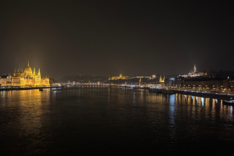 Sehenswürdigkeiten und Geschichten von Budapest - eine einzigartige Stadtrundfahrt