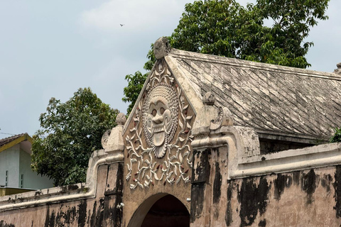 Jakarta: Java to Bali Train Tour with Hotels