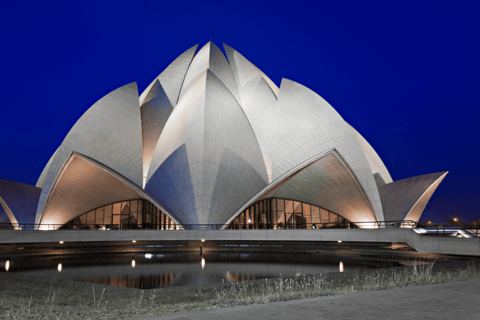 Desde Delhi: Viaje espiritual de 3 días a Varanasi en trenDesde Delhi: viaje espiritual de 3 días a Varanasi en tren