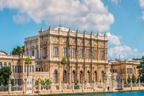 Istanbul : Visite d&#039;une journée à deux côtés de la ville avec déjeuner et tour en bateau