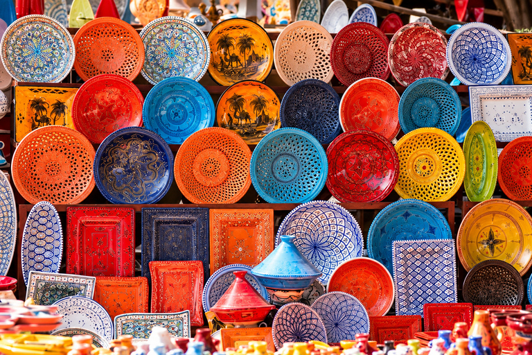 Marrakech: Medina, Palaces, Souks & Evening Carriage Ride Medina Discovery, Evening Carriage & Moroccan Dinner