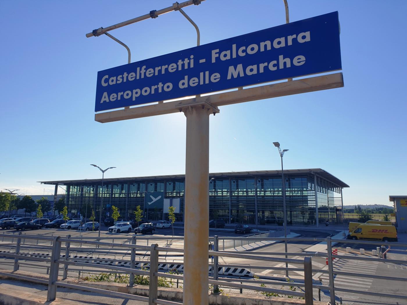 Ancona: Zugtransfer zum/vom Flughafen Ancona