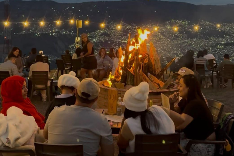 Medellín: Sunset Mirador Tour with Reserved Gastropub Table