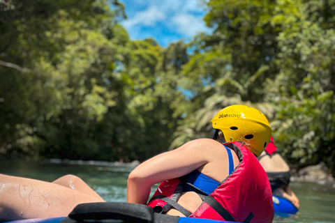 Tubulação no Rio Celeste: Experiências na natureza e águas azuisTubulação no Rio Celeste, aventura e natureza