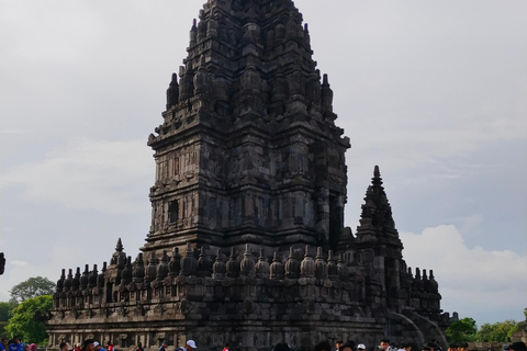 Sunrise Puntukstumbu, Borobudur, Lavatour, Prambanantemple.