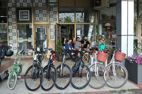 Tour di Belgrado in bicicletta elettrica: Viaggio di 3 ore attraverso la storia e la cultura