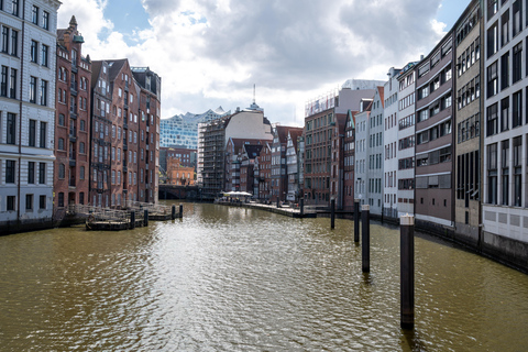 Hamburg: Historic WW2 Walking Tour & Panorama in Small Group