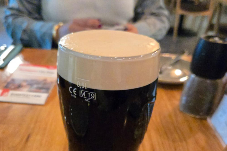 Mumbai: Craft Beer Crawl with a professional tastemaker Mumbai: Craft Beer Crawl with a professional tastemaker