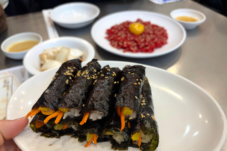 Seoul Quick Bites: Gwangjang Market Family Street Food tour