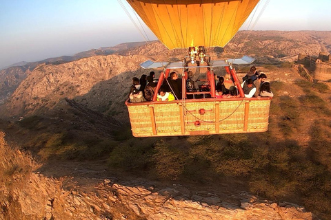 Jaipur Safari en globo SkyWaltzSafari en globo SkyWaltz