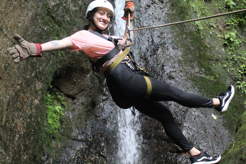 San Jose: Zipline + Canyoning + Transportation + Lunch Combo