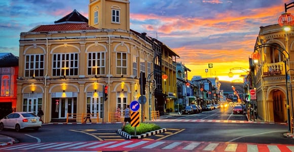 Phuket City: Half-day highlights with night market