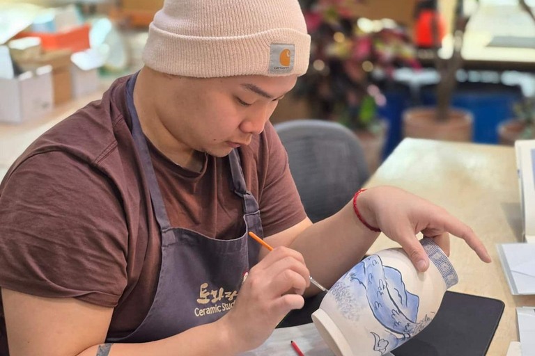 Traditional Chinese blue porcelain ceramics in Hangzhou Traditional Chinese blue porcelain in Hangzhou