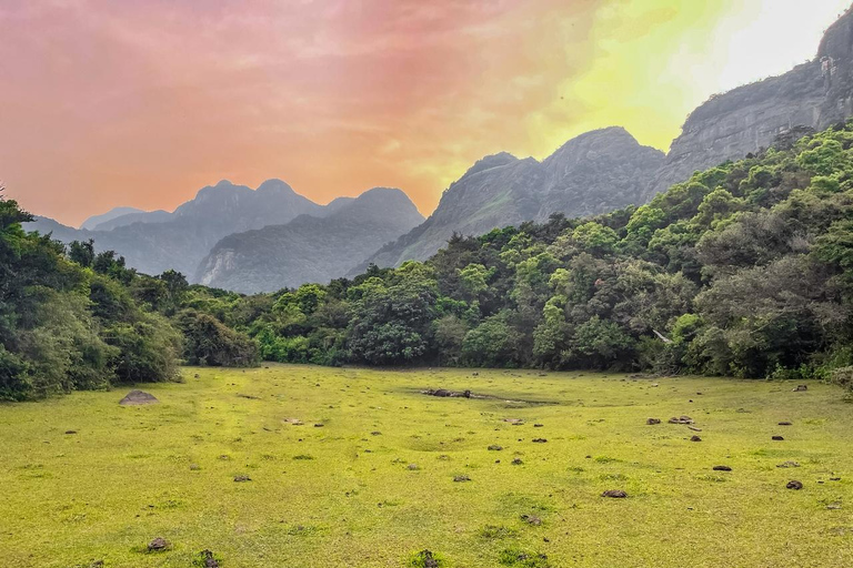 Kandy: Knuckles Mountain Range 2-Day Trekking Tour