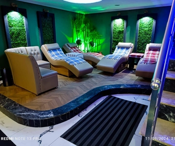 Alanya: Legendary Turkish Bath with Wine and Fruit Plate