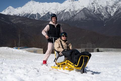 De Tbilisi: Aventura de 2 dias nas montanhas de Gudauri e Kazbeg