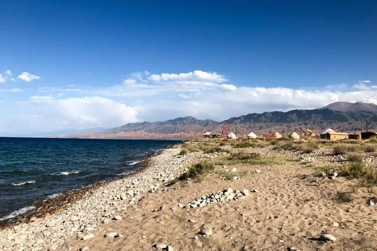 2-Day Autumn Canyons, Eagle Hunter & Lakeside Yurt Trip 2-Day Autumn Canyons, Eagle Hunter & Lakeside Yurt Trip