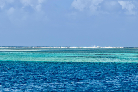 San Blas Islands 3-Days Luxury Sailing Yacht Tour with Meals San Blas Islands: 3-Day Luxury Private Yacht Sailing Tour