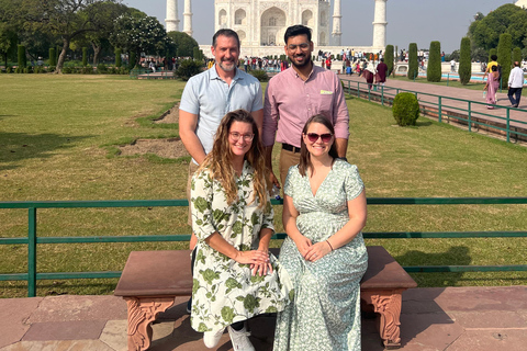 Agra: Taj Mahal and Agra Fort Tour by Tuk-Tuk Taj Mahal and Agra Fort Tour with Tickets & Guide by Tuk-Tuk