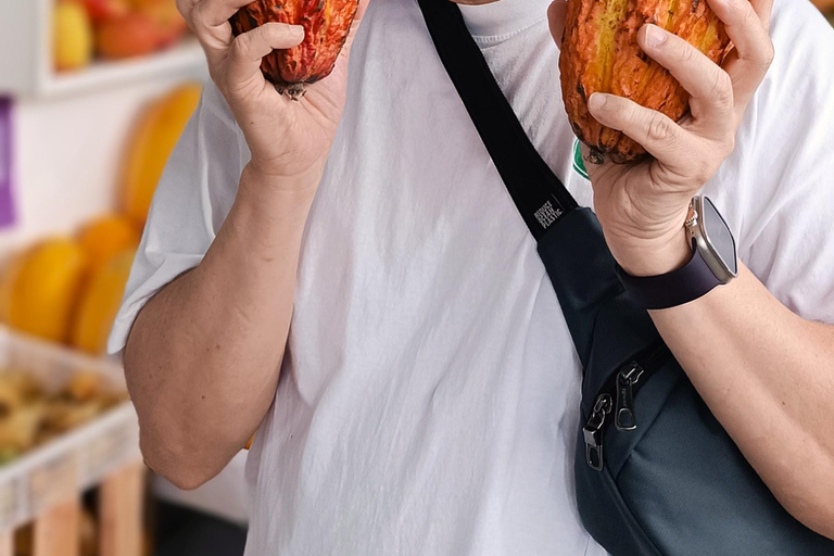 Discover Lima's Gastronomy & Pre Inca Ruins on Foot