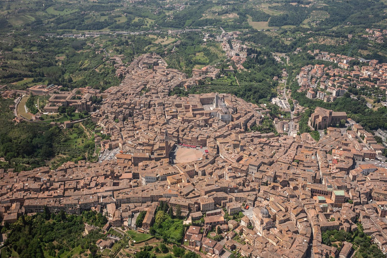 San Gimignano: Helicopter Wine Tour in Chianti Region Activity with 25-Minute Helicopter Ride