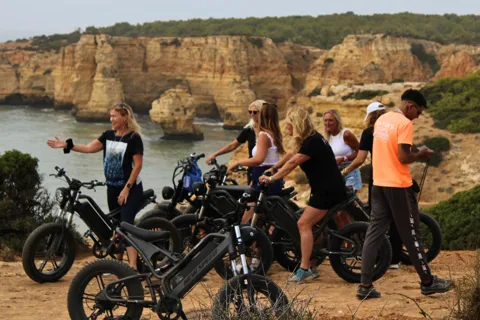 Lagoa: Seven Hanging Valleys Scenic E-Bike Tour