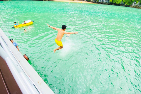 Phang-Nga y James Bond 4 en 1 Excursión de Lujo en Canoa y Gran Barco