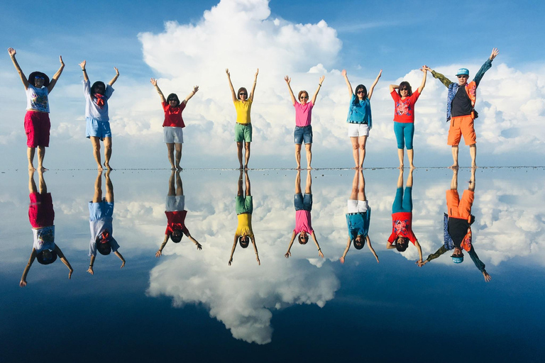 Magical Sky Mirror Experience in Kuala Selangor Join-In Tour with Transfer from Kuala Lumpur