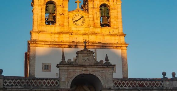 Lisbon: Nazaré Origins Tour with Free Time