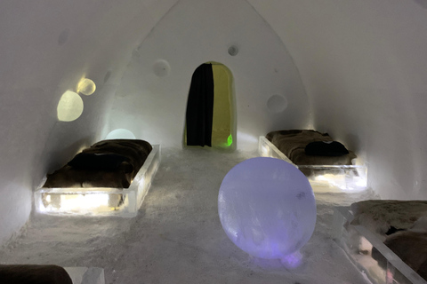 Rovaniemi: Besök på Arctic Snow Hotel med transfer