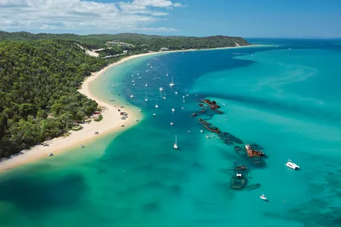 Moreton Island: Tangalooma Day Trip with Desert Safari