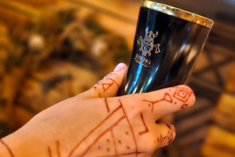 Wrocław: Viking Axe Throwing Experience with Mead Tasting