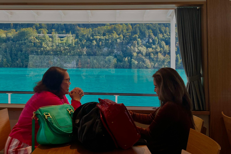 Interlaken: Bootsfahrt zu den Giessbachfällen &amp; Wanderung zum Iseltwald