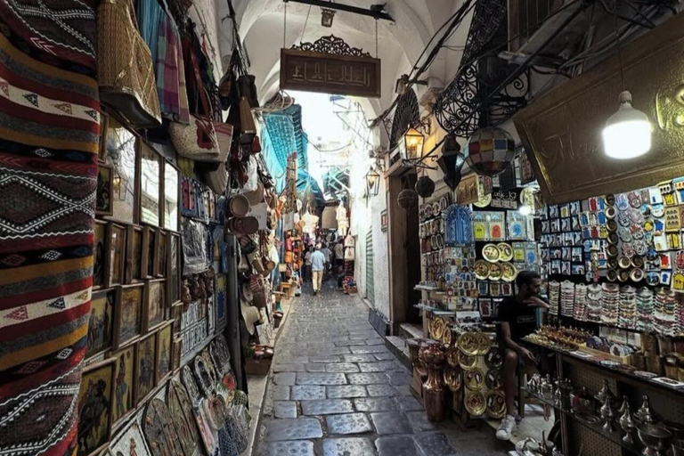 Tunis VIP Tour: Comfort, Fun & Best Value All-in-One !! Tunis : WITHOUT Pick-Up WITHOUT inclusions (Not Recommended)