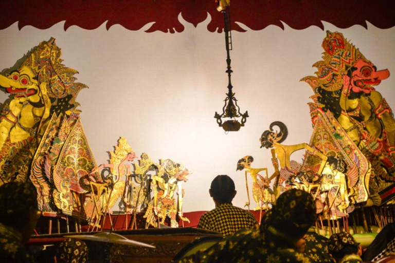 Jakarta: Batik, Jamu Tasting, and Old Town Tour