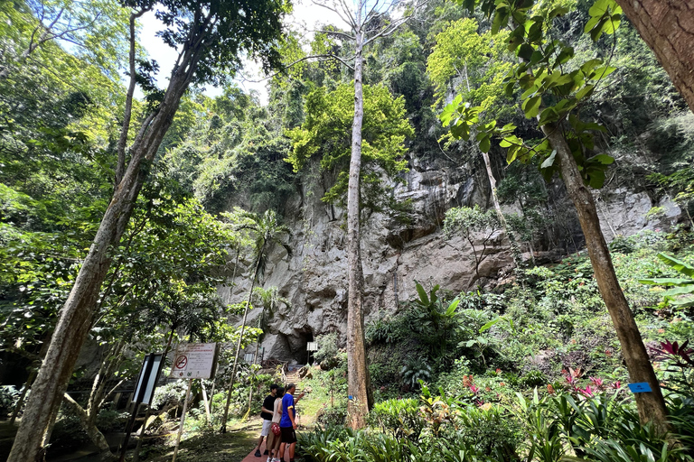 Penang: Perlis Day Trip with Cave Tour and Street Art