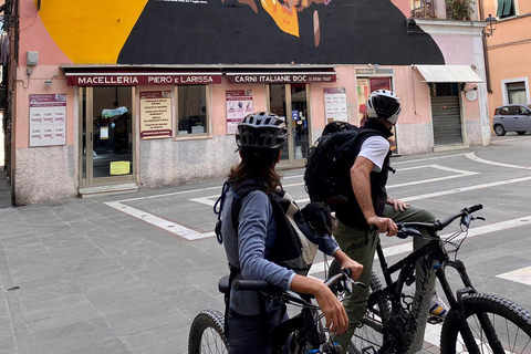 E-Bike Tour zu den Carrara-Marmorsteinbrüchen mit Schmalzverkostung