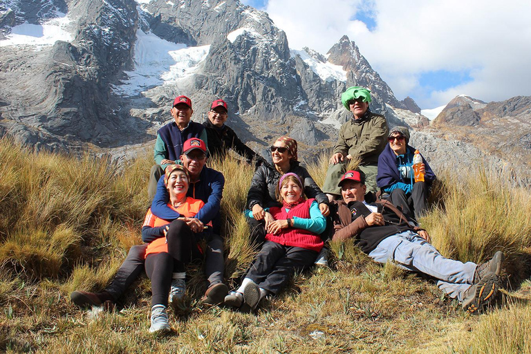 Von Huaraz aus: Trekking Santa Cruz-Llanganuco 4Tage/3Nächte